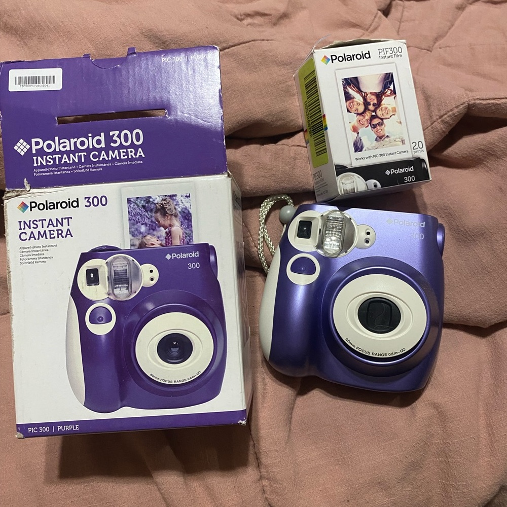 Polaroid instant camera